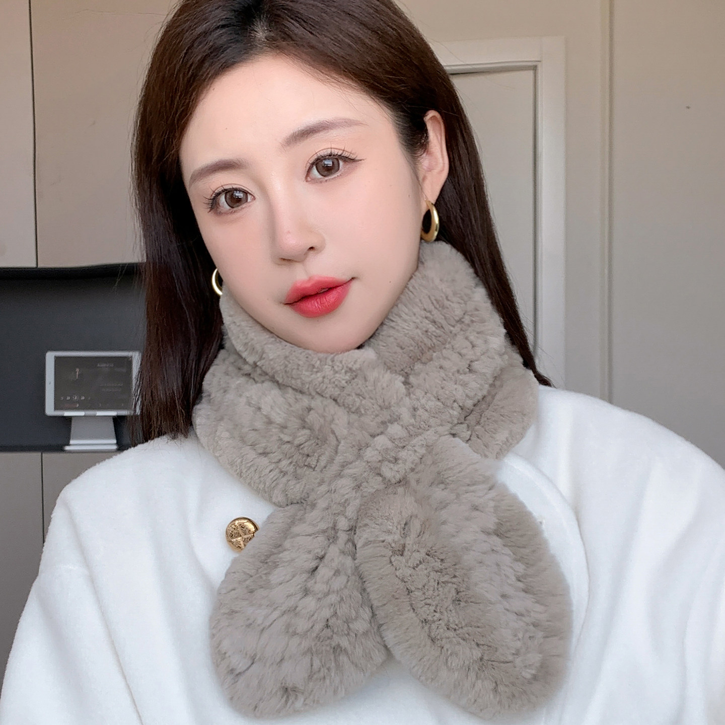 獭兔毛围巾女秋冬护颈保暖时尚韩版新款纯色双面皮草百搭真毛围脖
