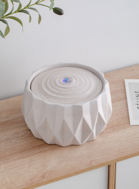 现代简约办公室书房桌面陶瓷流水摆件循环水景装饰治愈系解压礼物