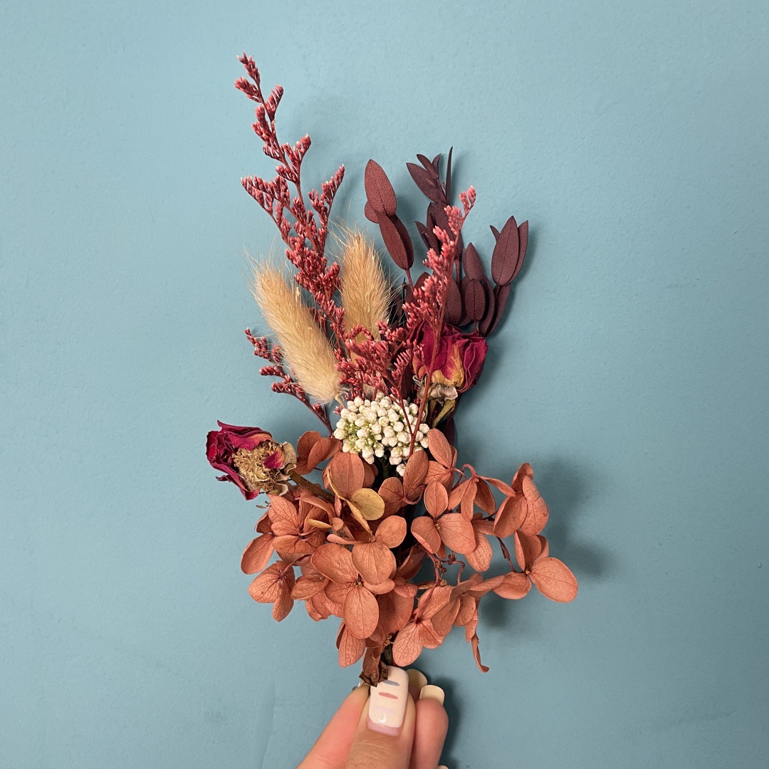 永生花满天星情人草玫瑰干花小花束婚庆胸花小花饰
