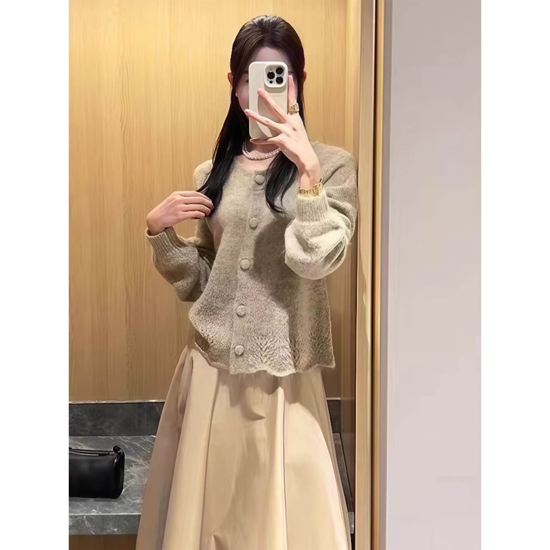 ROUMIKL穿搭一整套巨好看韩系减龄轻熟小香风气质高级感针织衫半