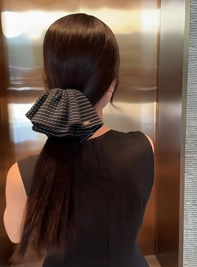 法式复古波点裙摆抓夹女2025新款高级感半扎发盘发鲨鱼夹显发量多