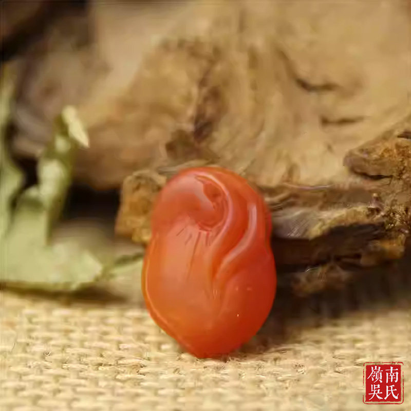 自然云南保山南红玛瑙无优化寿桃挂件祝福挂坠文玩长寿吊坠礼品