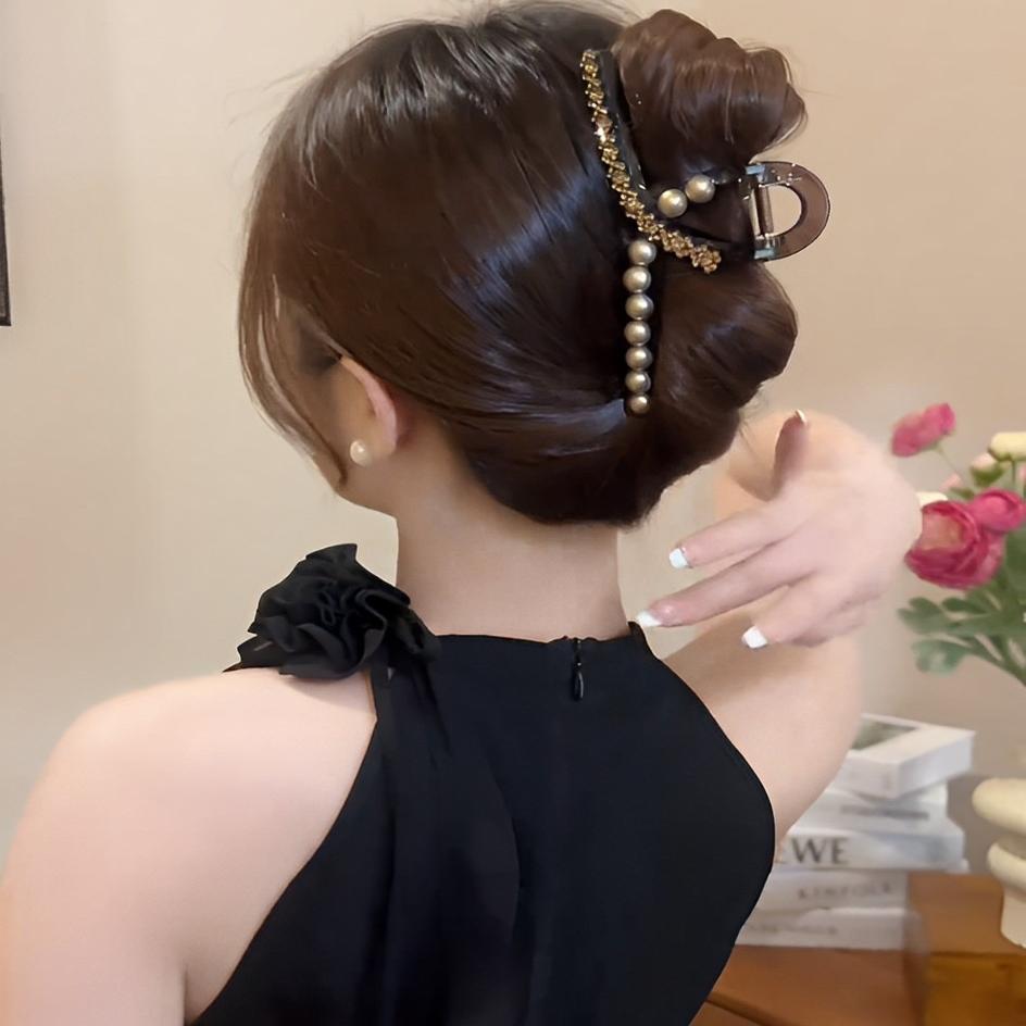 珍珠抓夹女2024新款高级感发夹后脑勺盘发鲨鱼夹大号夹子头饰发卡