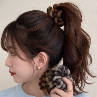 秋冬毛绒豹纹电话线发圈女2025新款低丸子头头绳扎头发发绳头饰