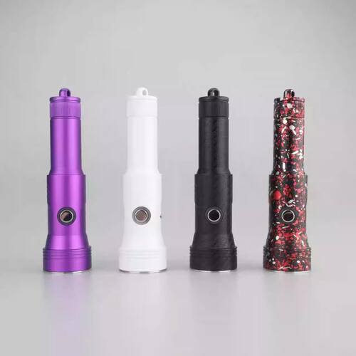 3qrs潜水手电筒3400流明无极调光