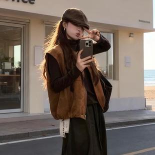 JOYIASS咖色麂皮工装马甲女秋冬2025外穿时髦洋气御姐小香风开衫