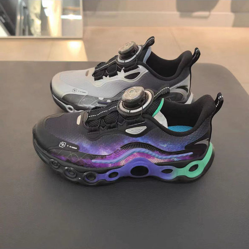 安踏儿童防滑耐磨运动休闲跑鞋