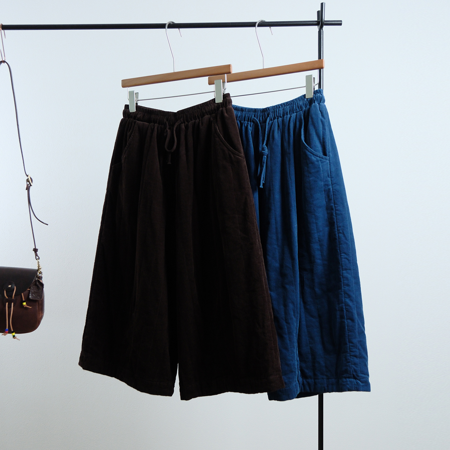 复古文艺抽绳腰条绒夹棉休闲裤