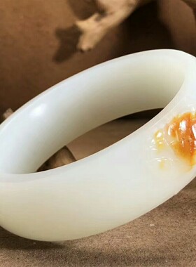 新疆籽料羊脂玉正装宽版手镯和田籽料带皮带糖糯白手镯白玉轮胎