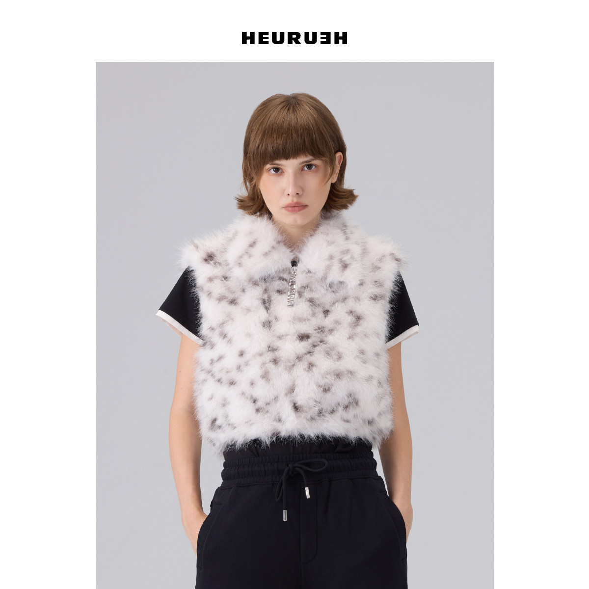 ALLUREVEST白色翻领仿毛背心