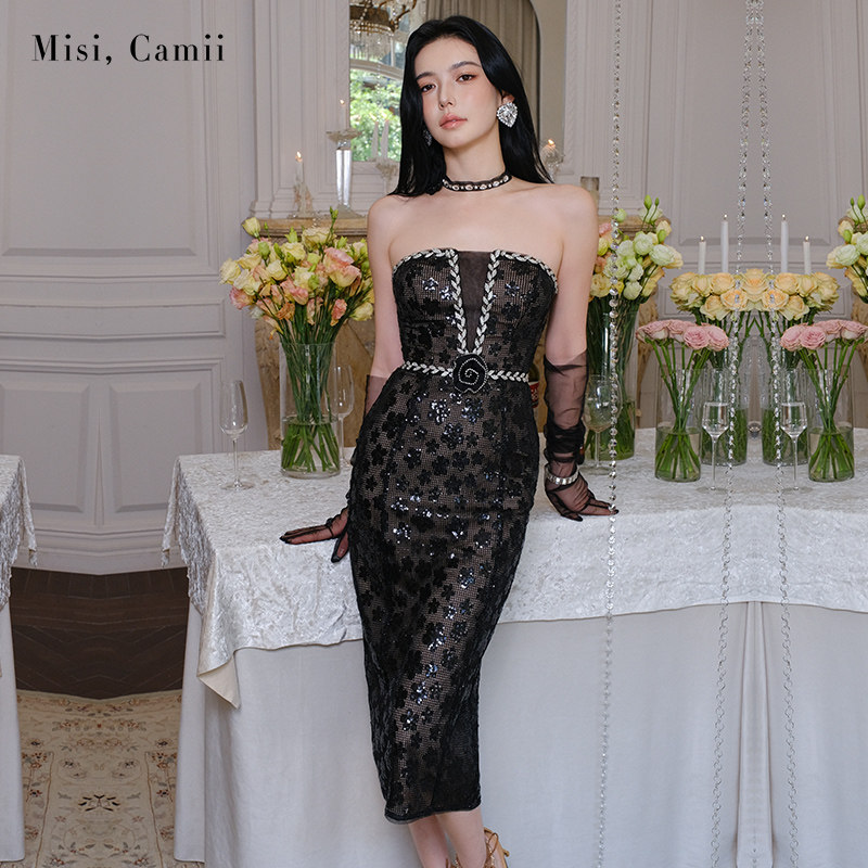 Misi.Camii2026早春新款女装名媛气质重工订制链饰珠片礼服连衣裙
