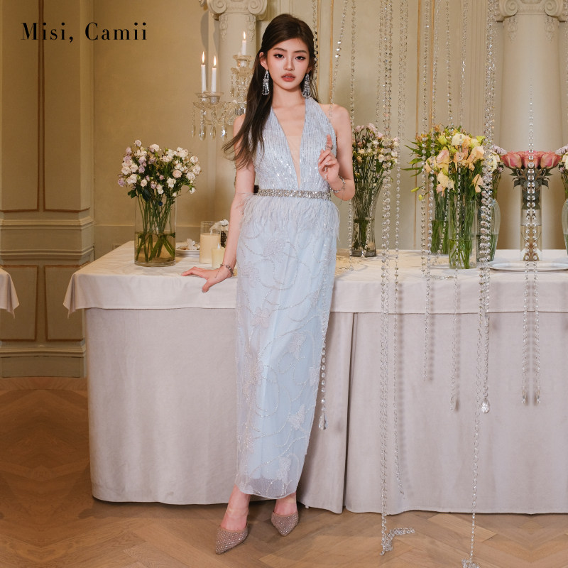 Misi.Camii蝴蝶钉珠挂脖礼服长裙