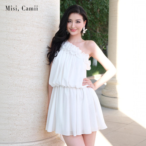 Misi.Camii立体花边斜肩连衣裙