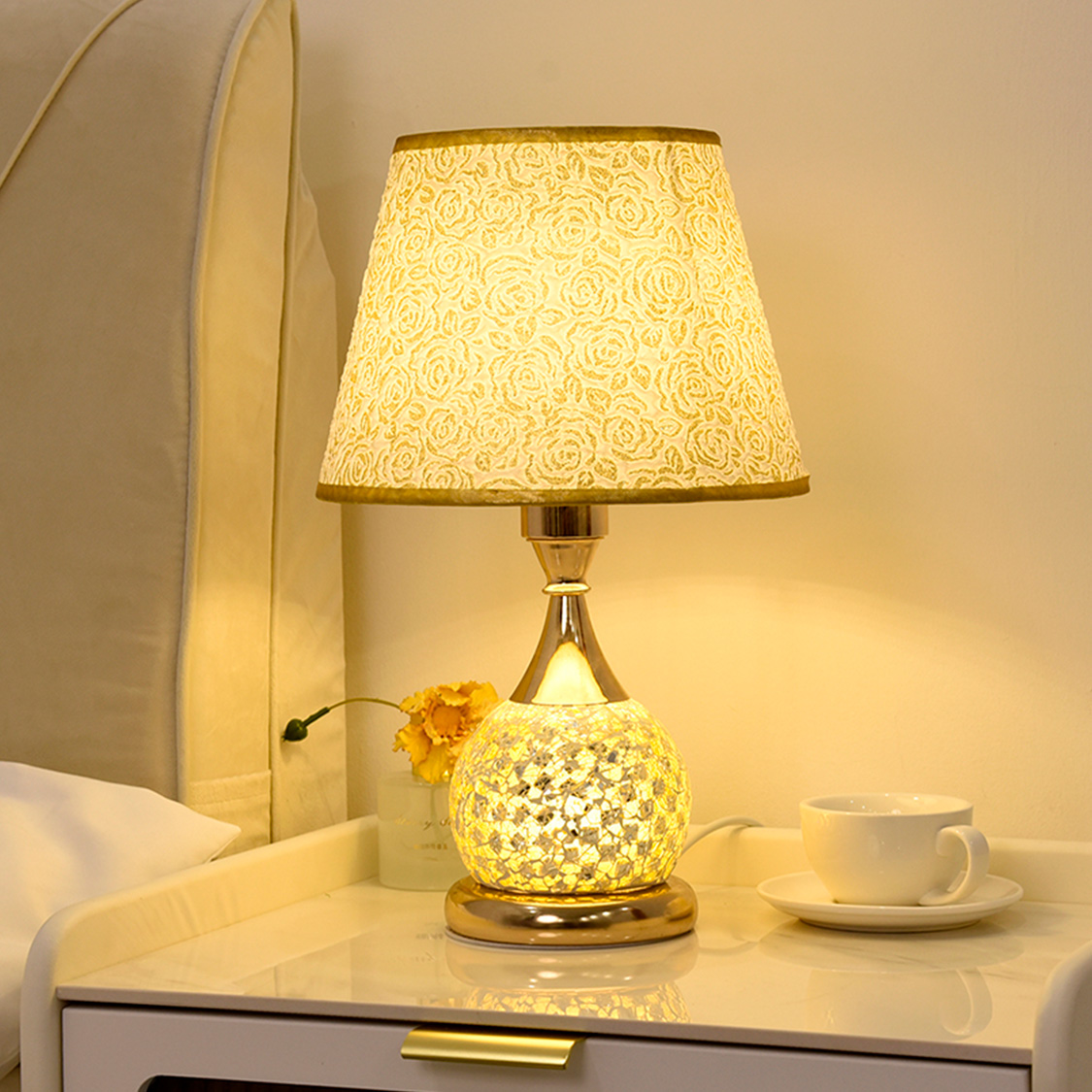 高颜值可调光现代床头柜灯台灯