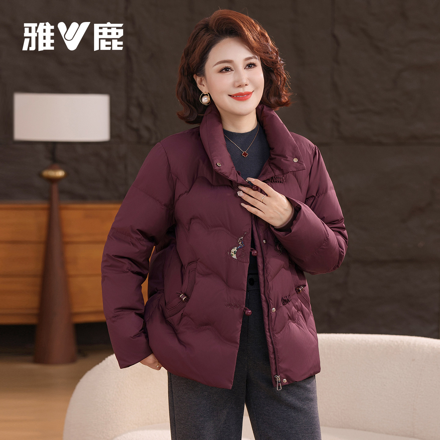 雅鹿羽绒服女款保暖外套