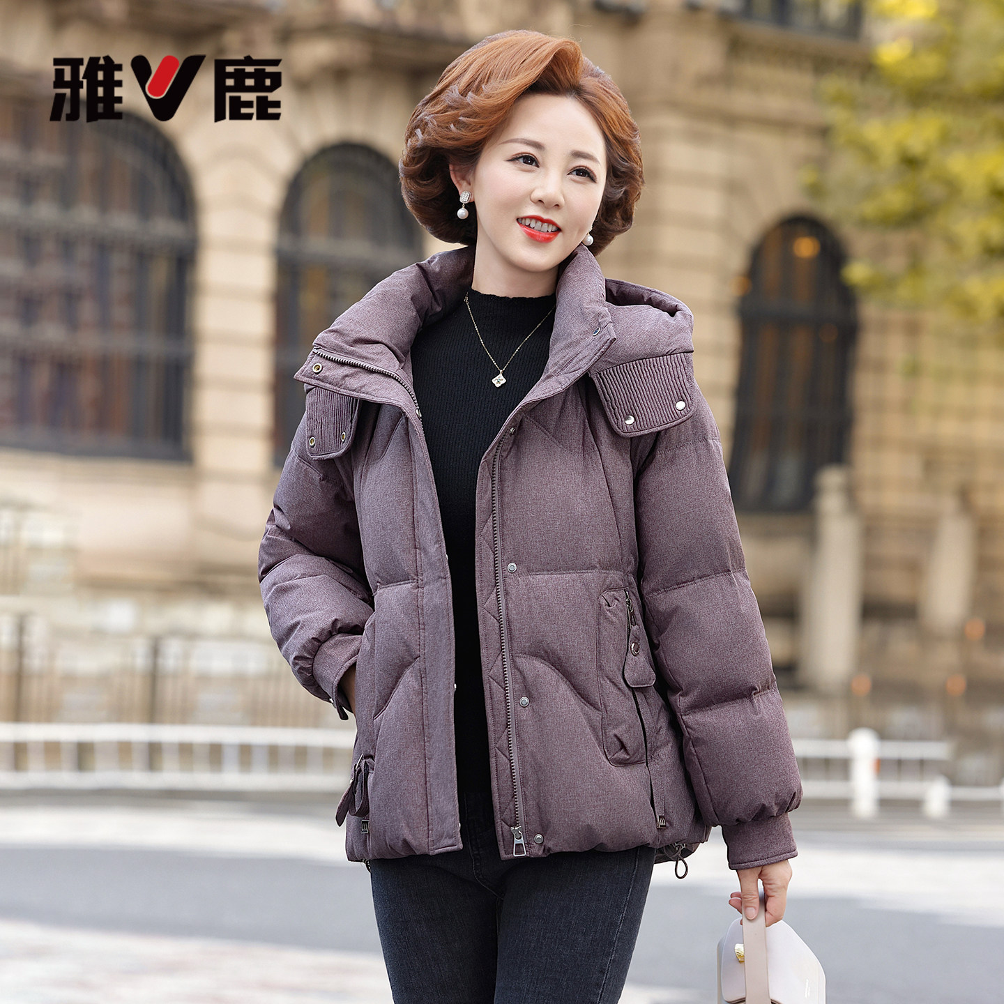 雅鹿妈妈羽绒服中老年外套