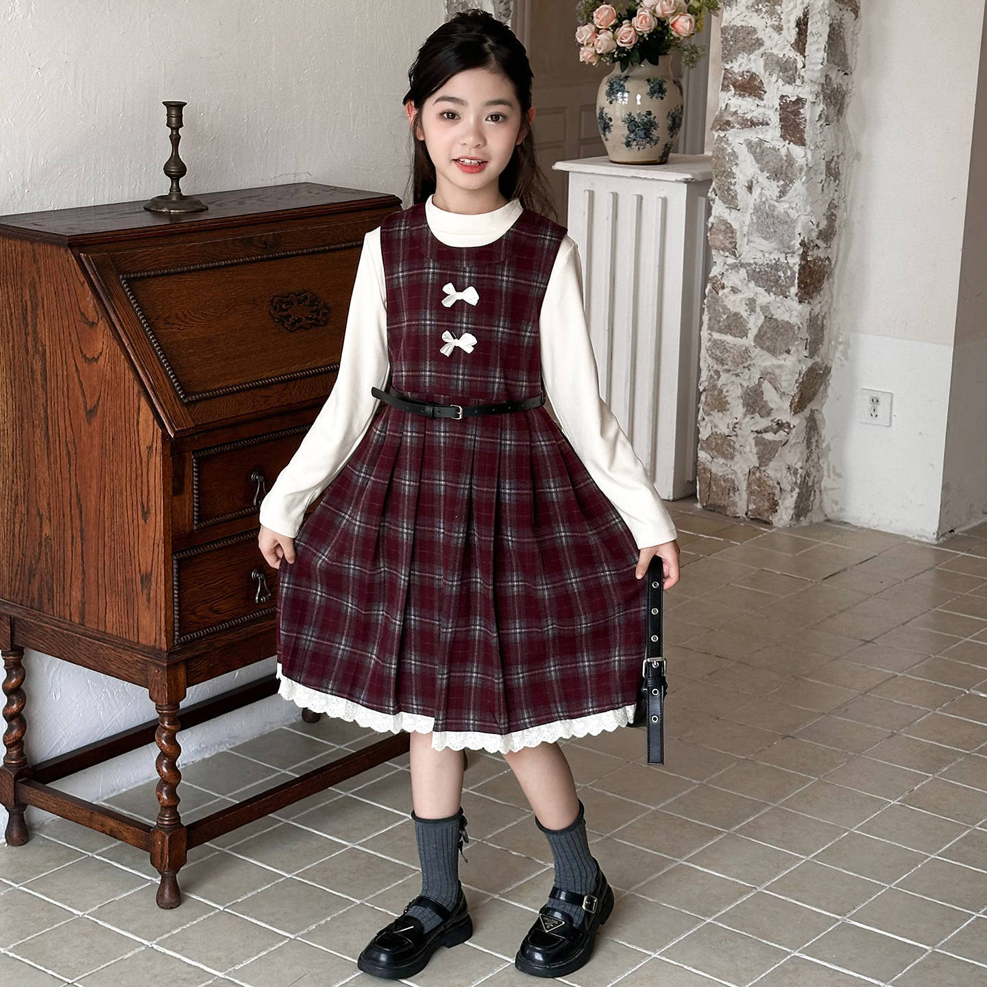 女童格子背带连衣裙学院风两件套2026春季新款打底衫裙子潮