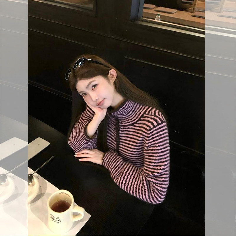 ROUMIKL韩版时尚粉色立领条纹拼接毛衣女早秋季新款气质减龄针织