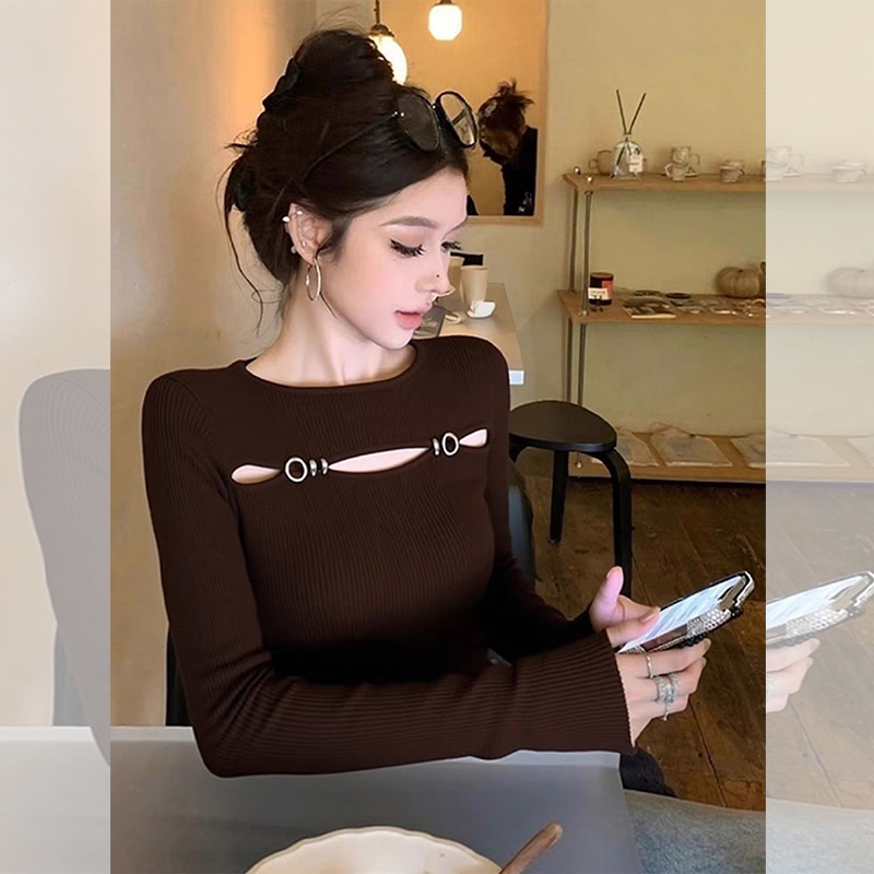 ROUMIKL设计感深咖色镂空针织衫女秋季新款小个子今年流行漂亮打