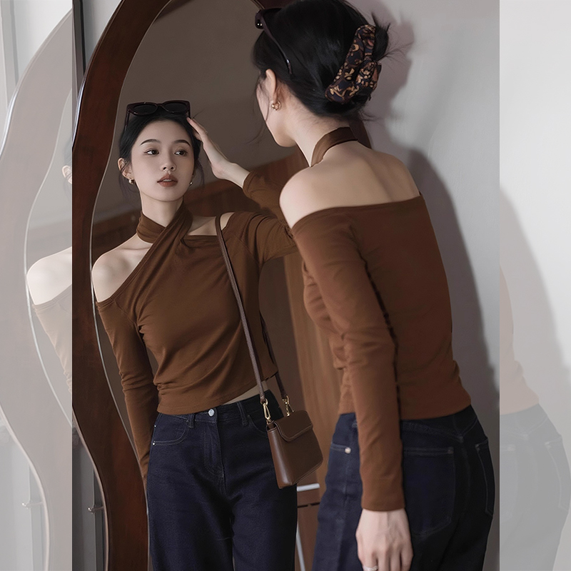 JOYIASS设计感不规则挂脖长袖T恤女新款2025早秋季辣妹性感短款露