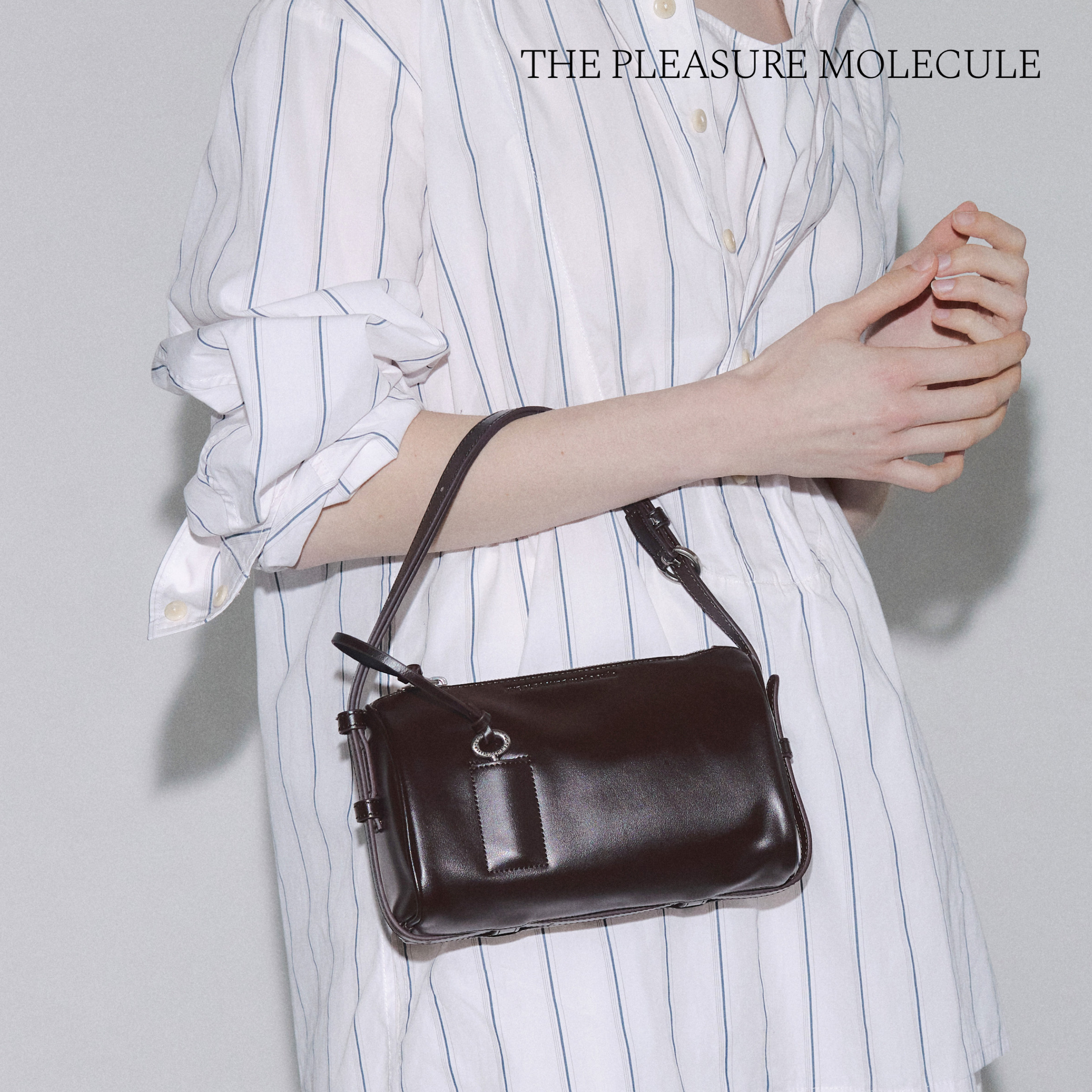 the pleasure molecule【明星同款】房子法棍包头层牛皮手提斜挎
