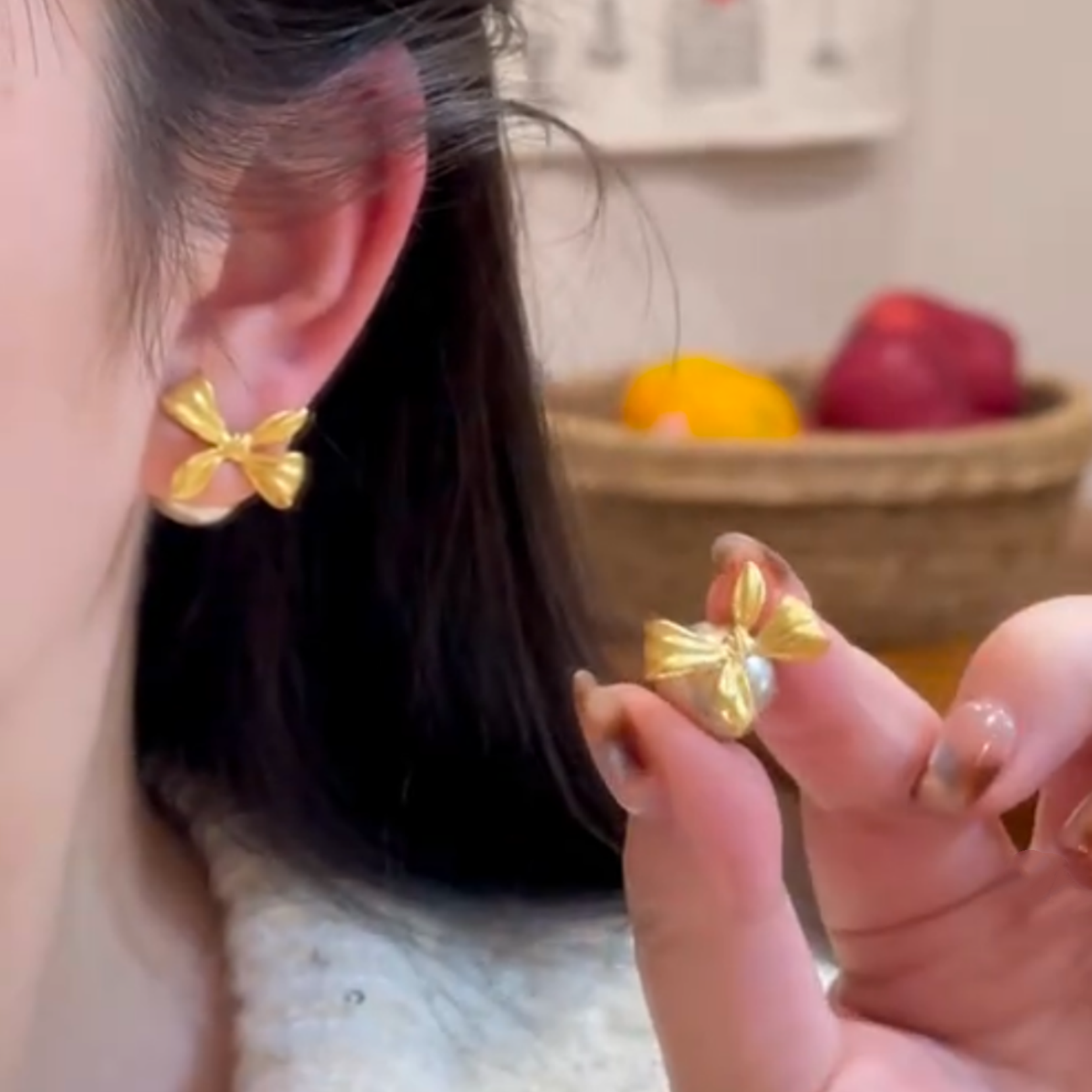 新款金色蝴蝶结珠珠一款多戴耳环