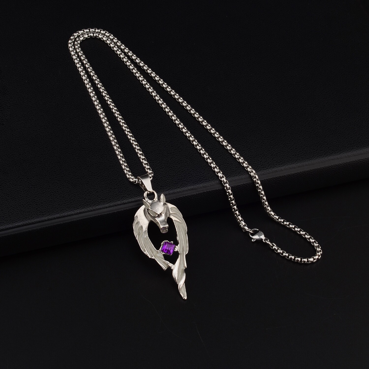 狼王镶钻吊坠毛衣链项链发亮新品夜光狼潮男图腾帅气街头北境潮