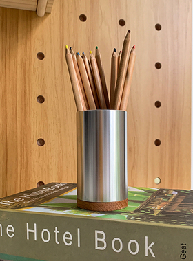 XEMO铝合金桌面笔筒化妆刷收纳筒学生商务文具送礼金属摆件