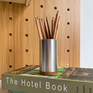 XEMO铝合金桌面笔筒化妆刷收纳筒学生商务文具送礼金属摆件