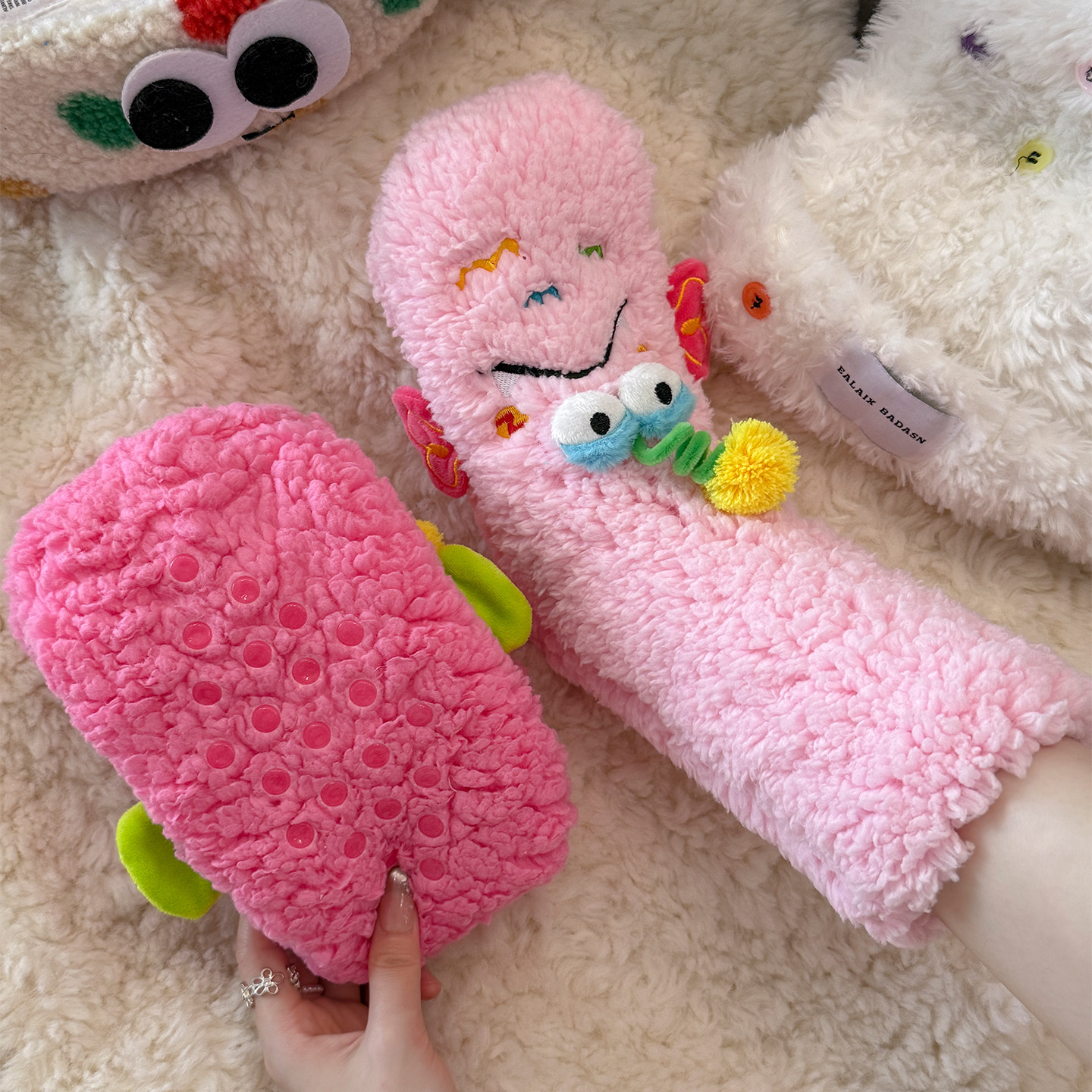 羊羔绒地板袜子女秋冬款中筒袜卡中筒袜