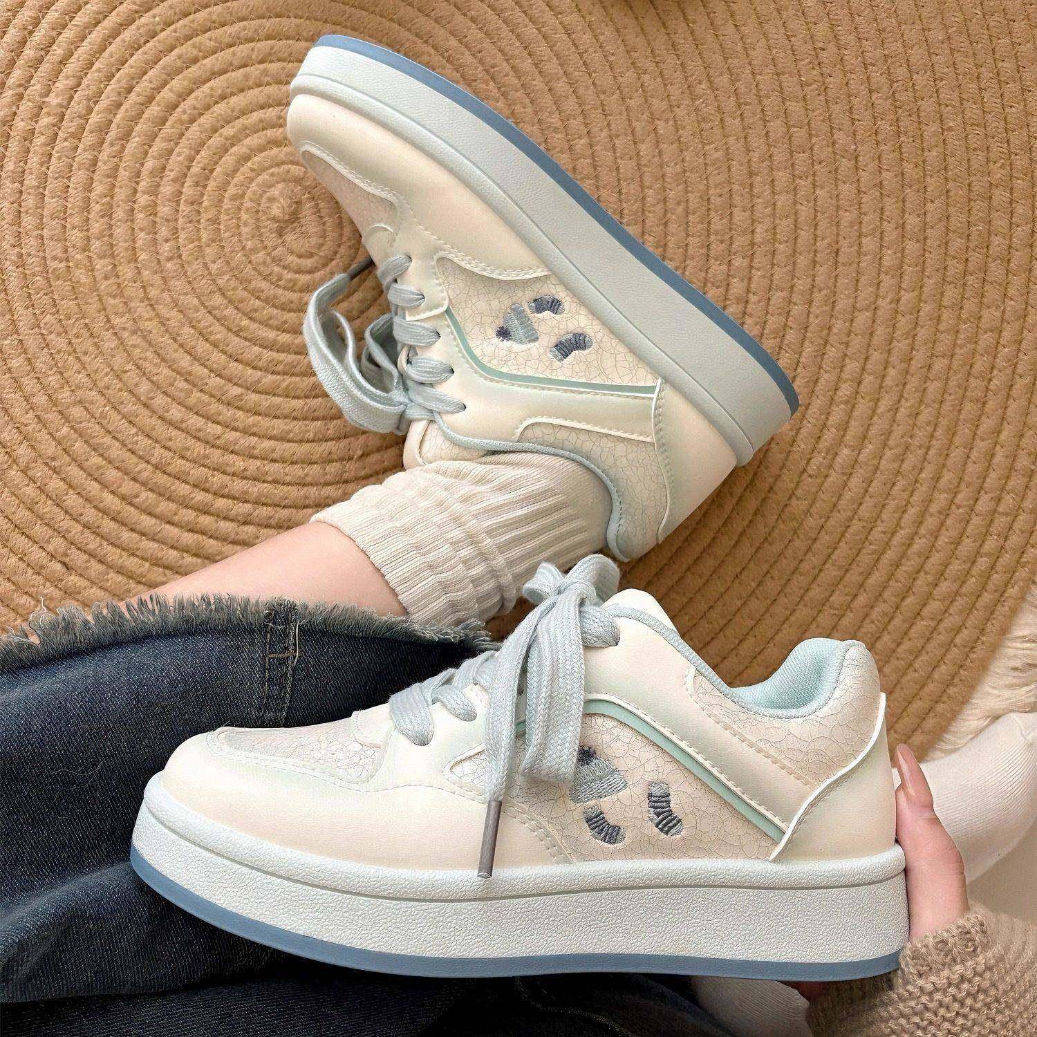 休闲平底板鞋子女款2025新款春秋厚底百搭学生小白鞋春秋爆款潮鞋,女鞋,休闲板鞋,淘宝优惠券,粉丝福利购,淘宝优惠卷