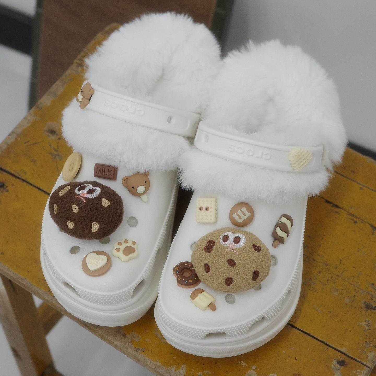 Mkop洞洞鞋内胆毛绒棉鞋套厨师鞋适配Cross/Crocs卡骆驰泡芙云朵