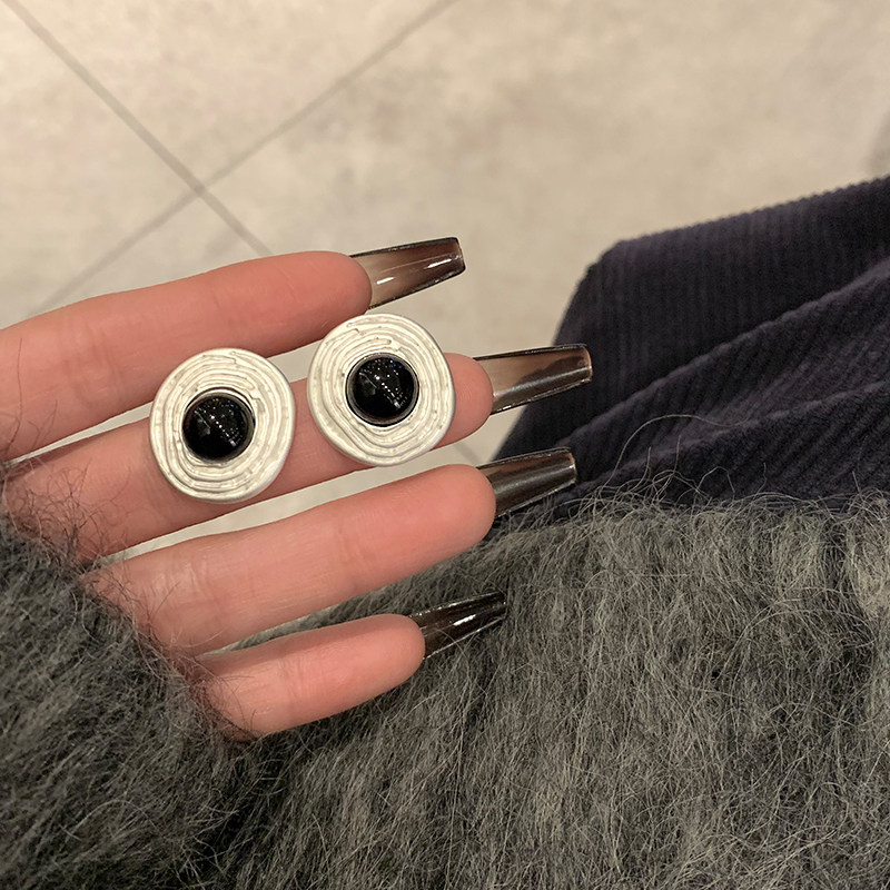 复古优雅高级感金属黑色耳钉法式简约小众圆形耳环气质百搭耳饰女,饰品/流行首饰/时尚饰品新,耳环,淘宝优惠券,粉丝福利购,淘宝优惠卷