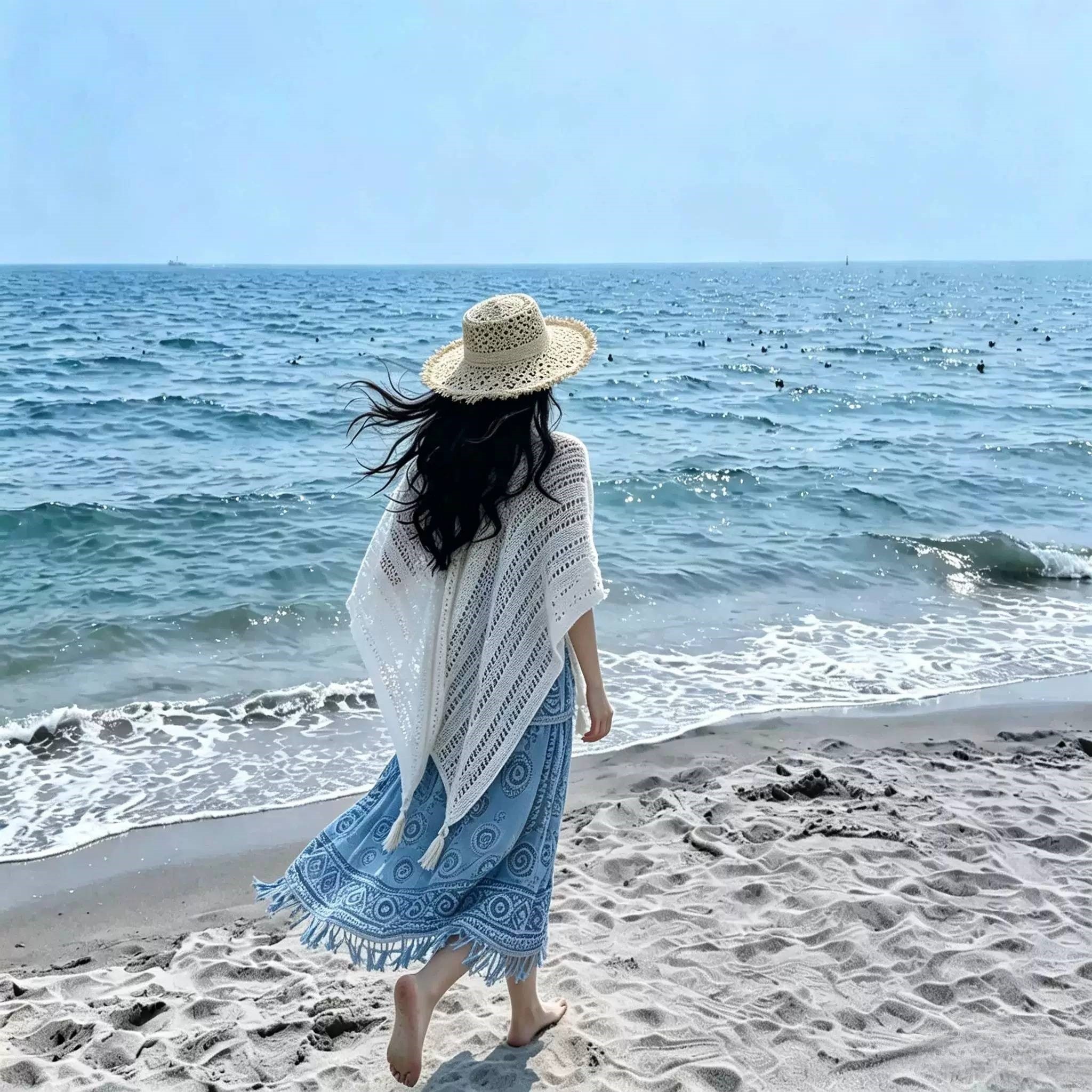 法式慵懒风白色镂空针织披肩女外搭夏季海边度假风轻薄防晒衣开衫