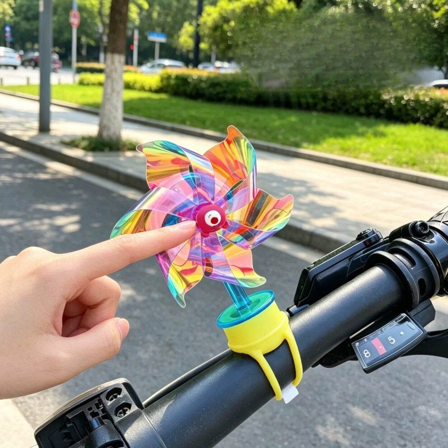 自行车电动两轮车风车摆件摩托车装饰车把绑带款卡通旋转小风车