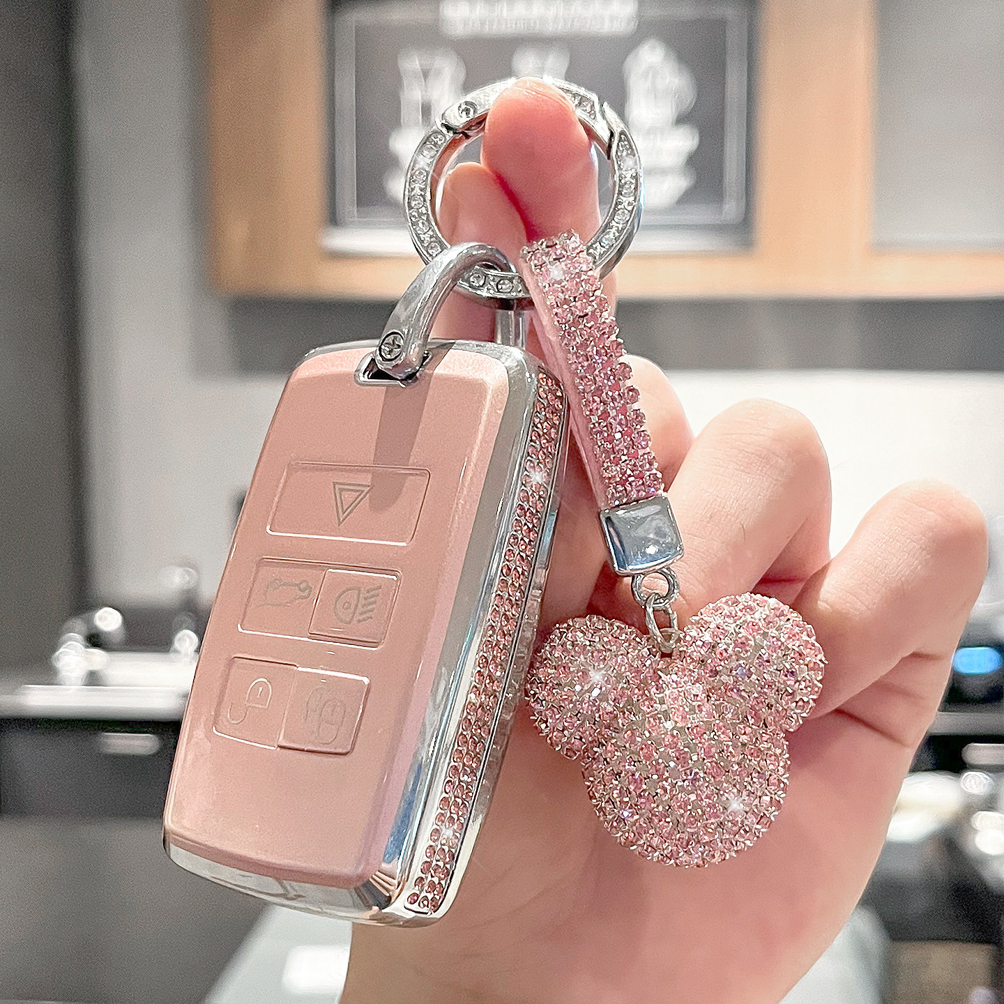 适用路虎钥匙套新揽胜极光星脉发现4神行者卫士车运动版壳扣女士