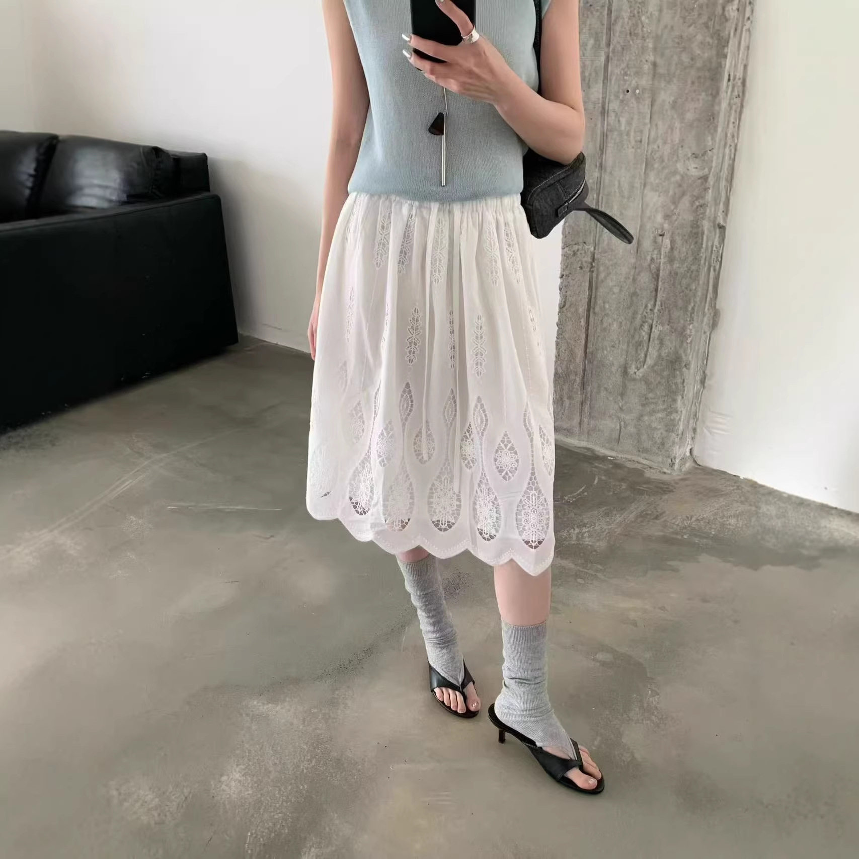 甜美风白色蕾丝A字半身裙女2026春季新款韩版高腰显瘦减龄中长裙