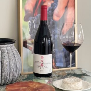 国产酒骄傲  明星推荐 诗百篇优选黑皮诺/霞多丽/雷司令葡萄酒