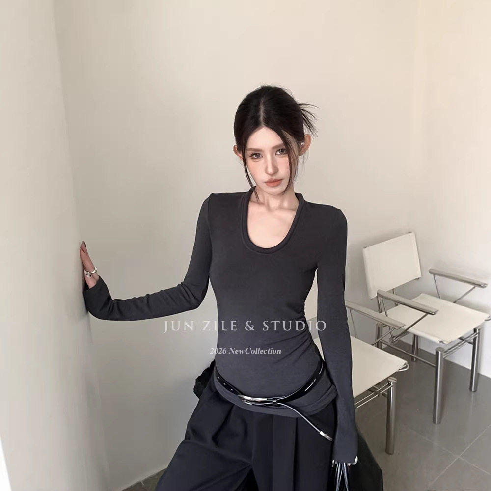 女士长袖上衣春装时髦U领正肩不规则下摆修身显瘦内搭打底衫T恤