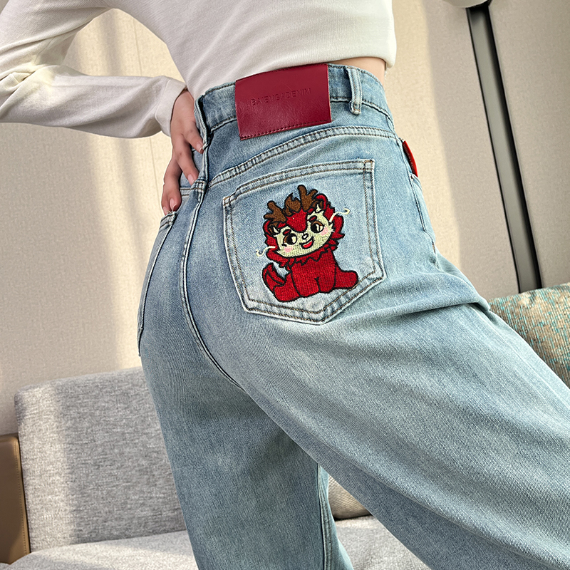 阔腿牛仔裤女春夏季2025年新款高腰显瘦宽松浅色龙年刺绣直筒裤子