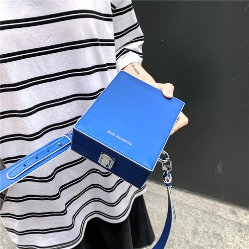 斜挎包学院风休闲定型小方包男女