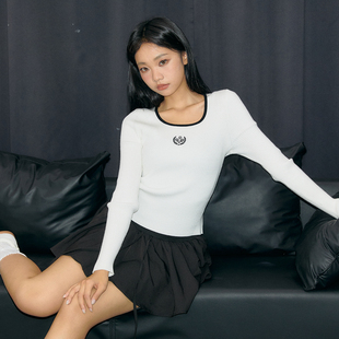 舒适亲肤内搭外穿长袖 11E 女套头衫 拼色针织挖领穿搭修身 选手