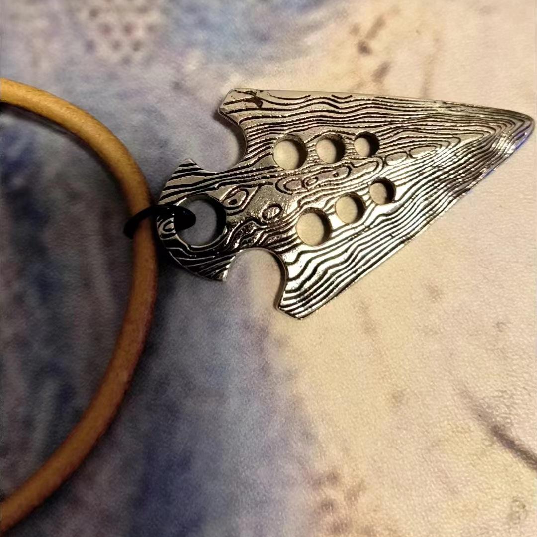 新款维京人箭头多功能工具撬片 edc吊坠 维京箭簇户外生存狂礼物