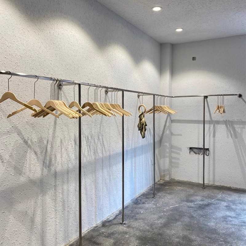 服装店展示架上墙不锈钢拉丝女装店侧挂陈列架服装架货架挂衣架子