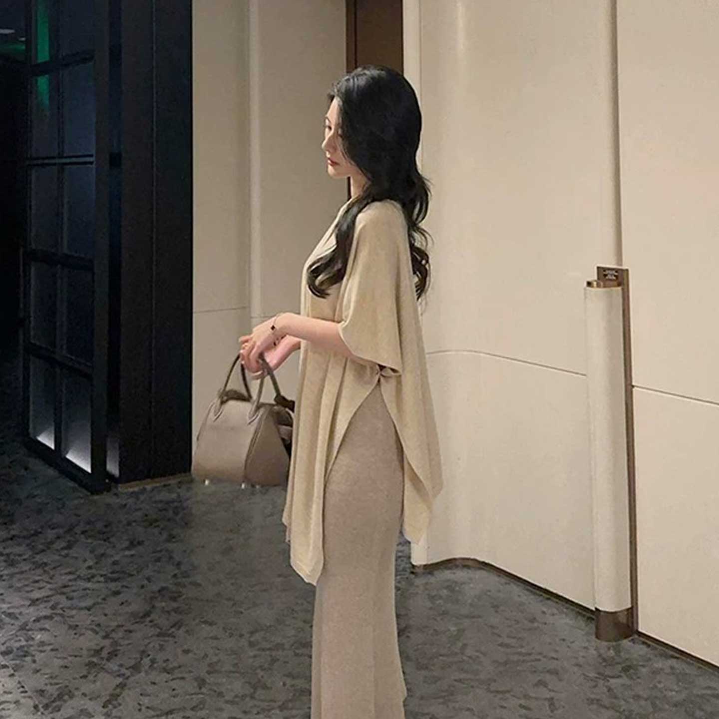 杏色薄款防晒针织披肩女图片