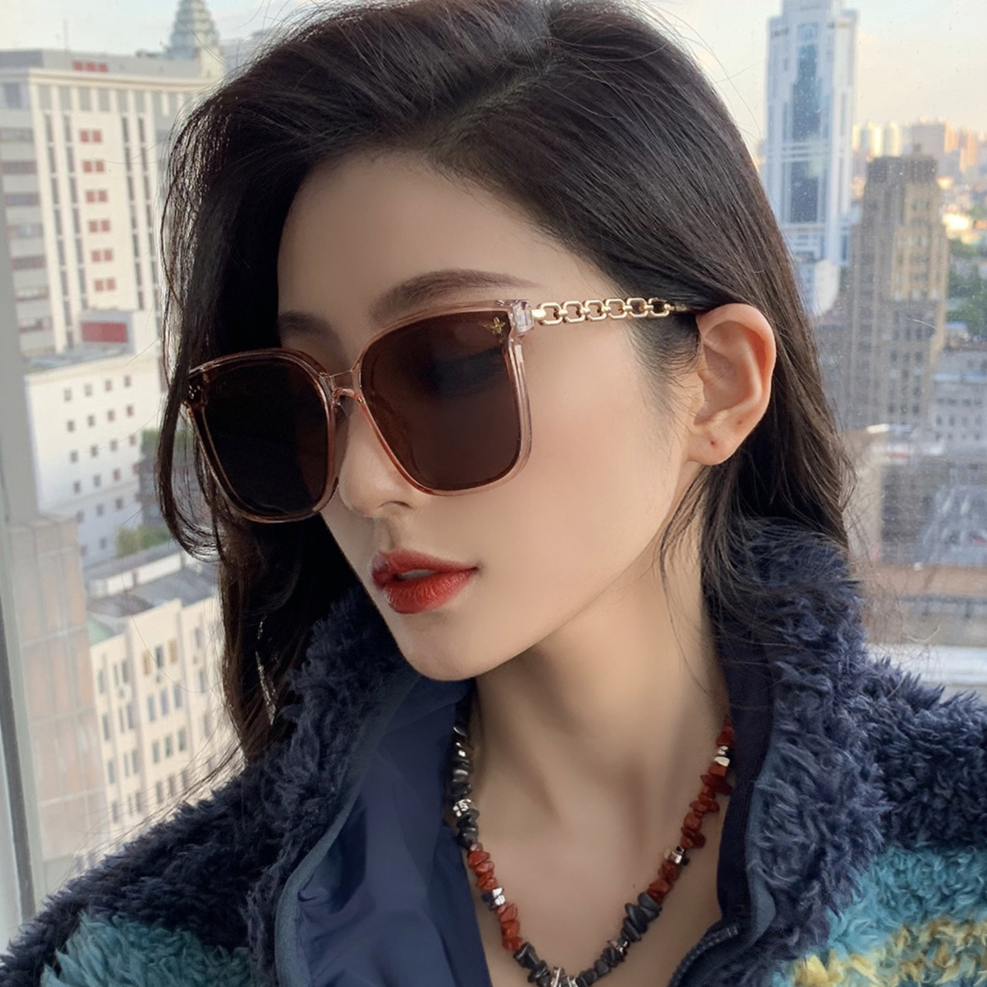 茶色墨镜女款2026新款圆脸显瘦司机开车专用偏光镜方框太阳眼镜男