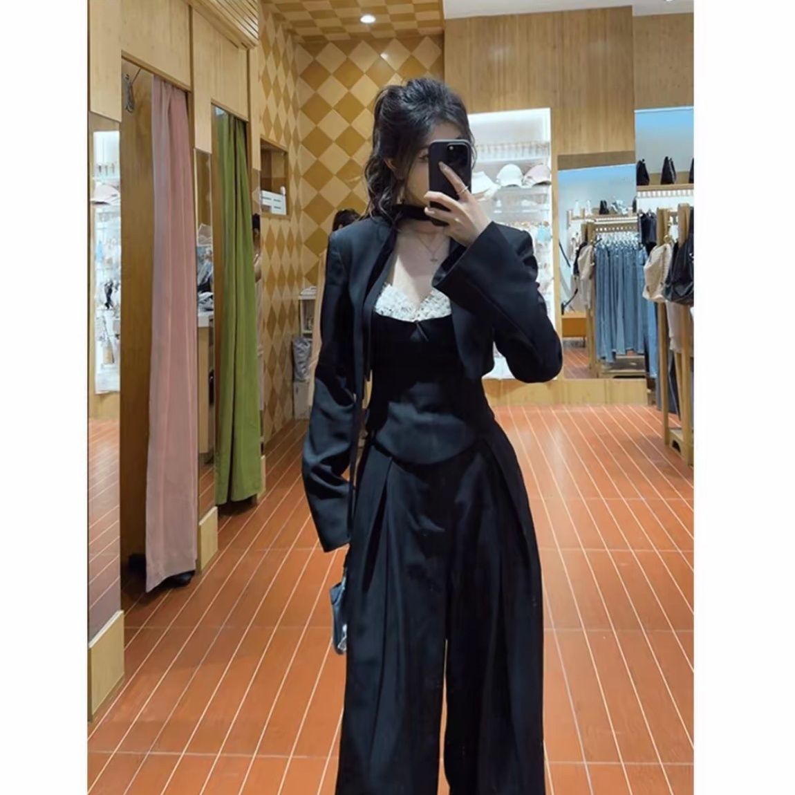 2025法式减龄独特蕾丝内搭显瘦短款长袖外套高腰百搭拖地裤阔腿裤