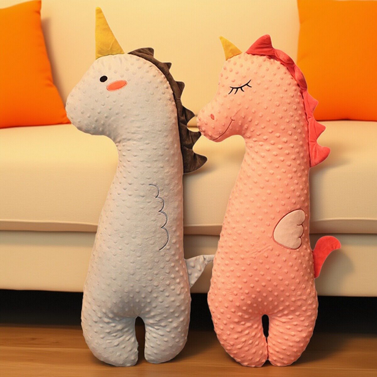 豆豆绒面料长条抱枕毛绒玩具