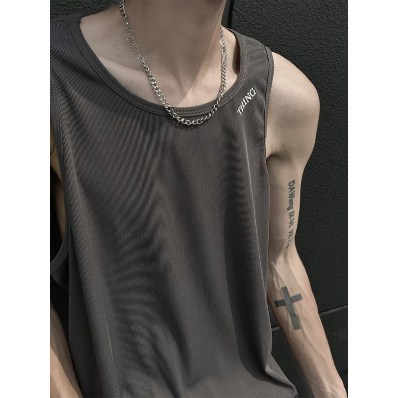 健身低领灰色背心男显肌肉