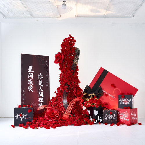 玫瑰花仿真花造景红色瀑布花墙网红打卡拍照道具假花装饰场景布置
